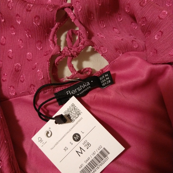 Dress - Picture 6 of 6